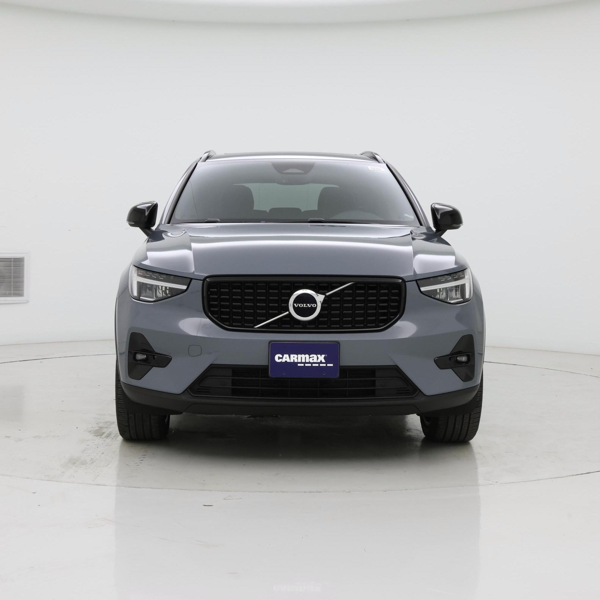 Thumbnail: 2023 Volvo XC40 - 5