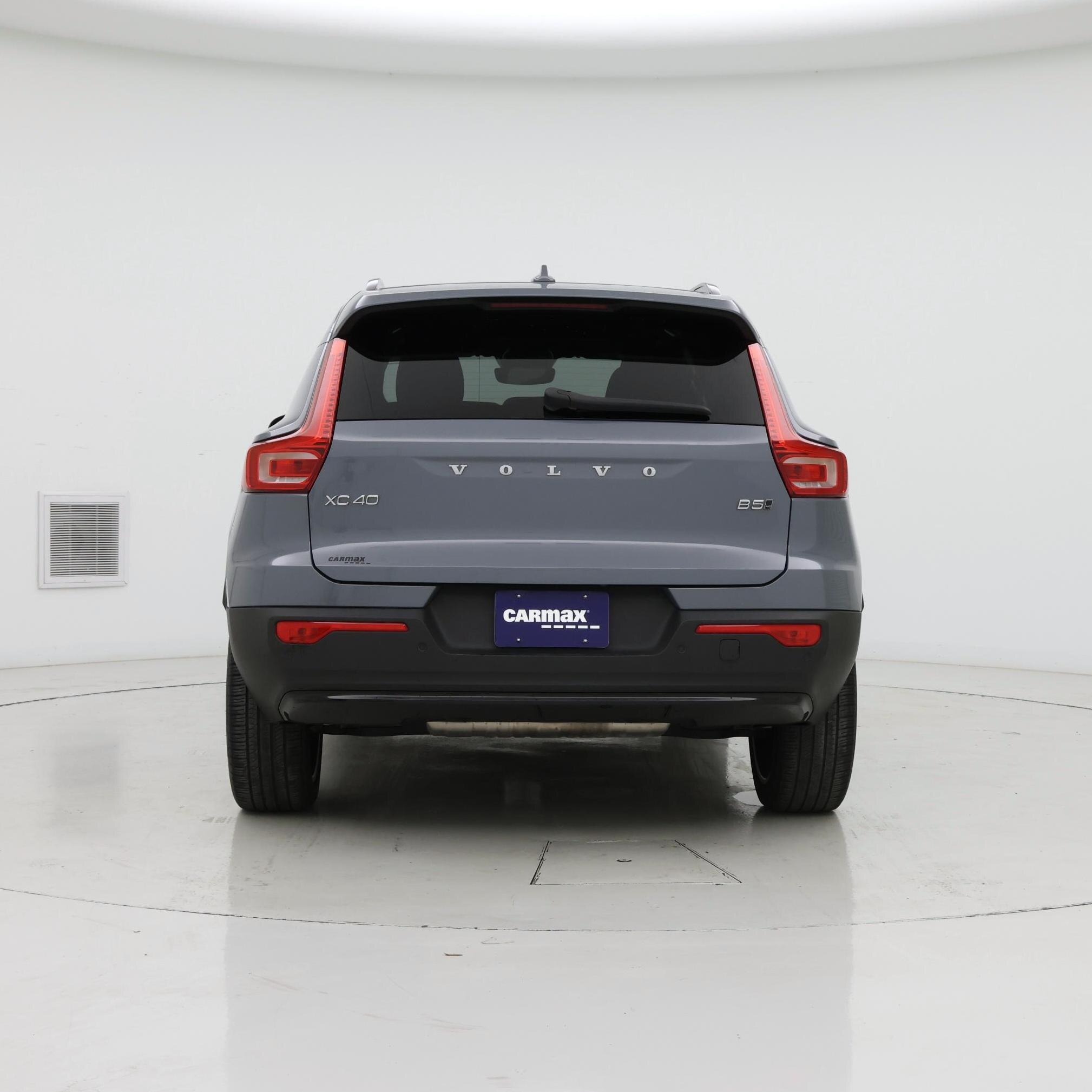 Thumbnail: 2023 Volvo XC40 - 6