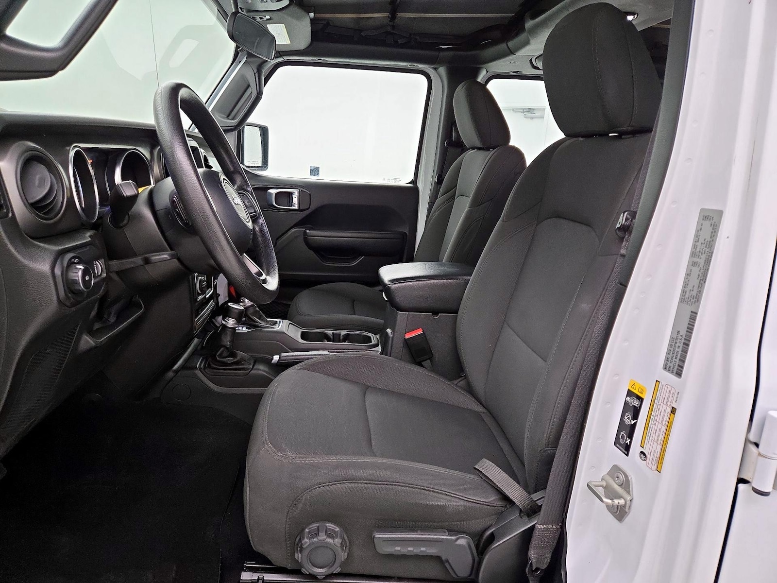 2023 Jeep Wrangler 4-Door Sport - Photo 10
