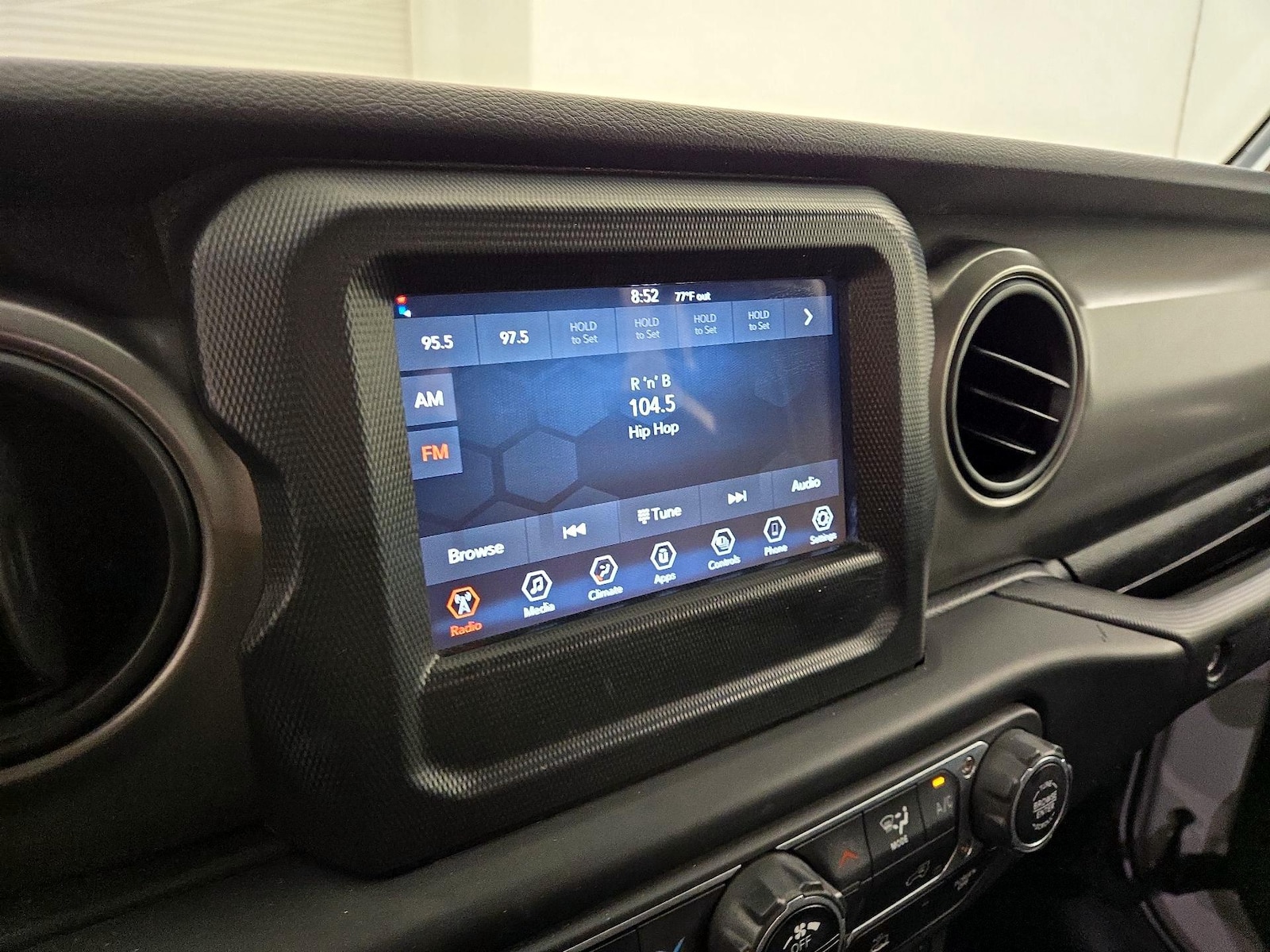 2023 Jeep Wrangler 4-Door Sport - Photo 14