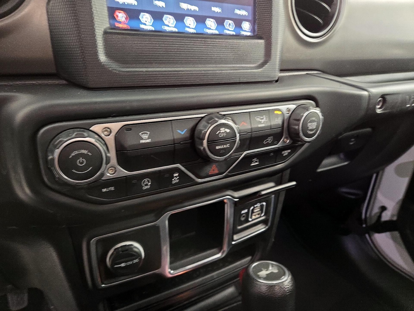 2023 Jeep Wrangler 4-Door Sport - Photo 15