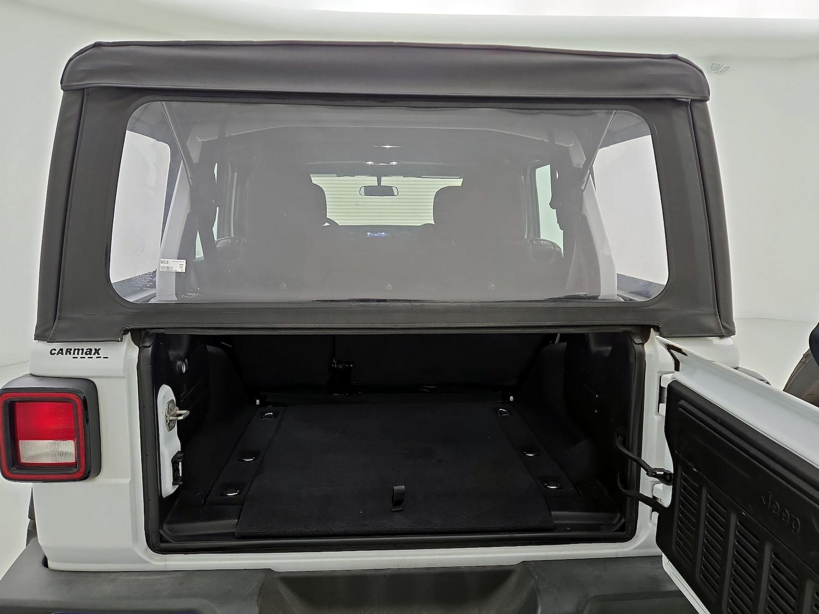 2023 Jeep Wrangler 4-Door Sport - Photo 19