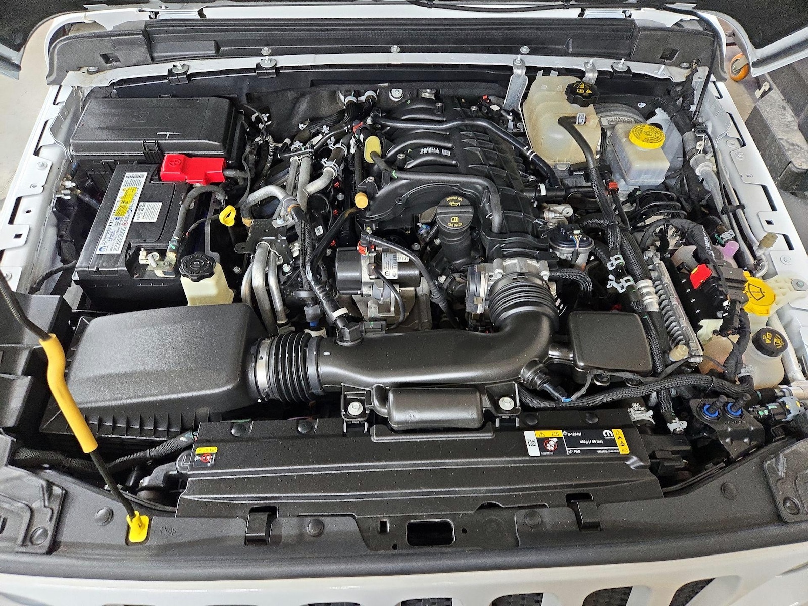 2023 Jeep Wrangler 4-Door Sport - Photo 20