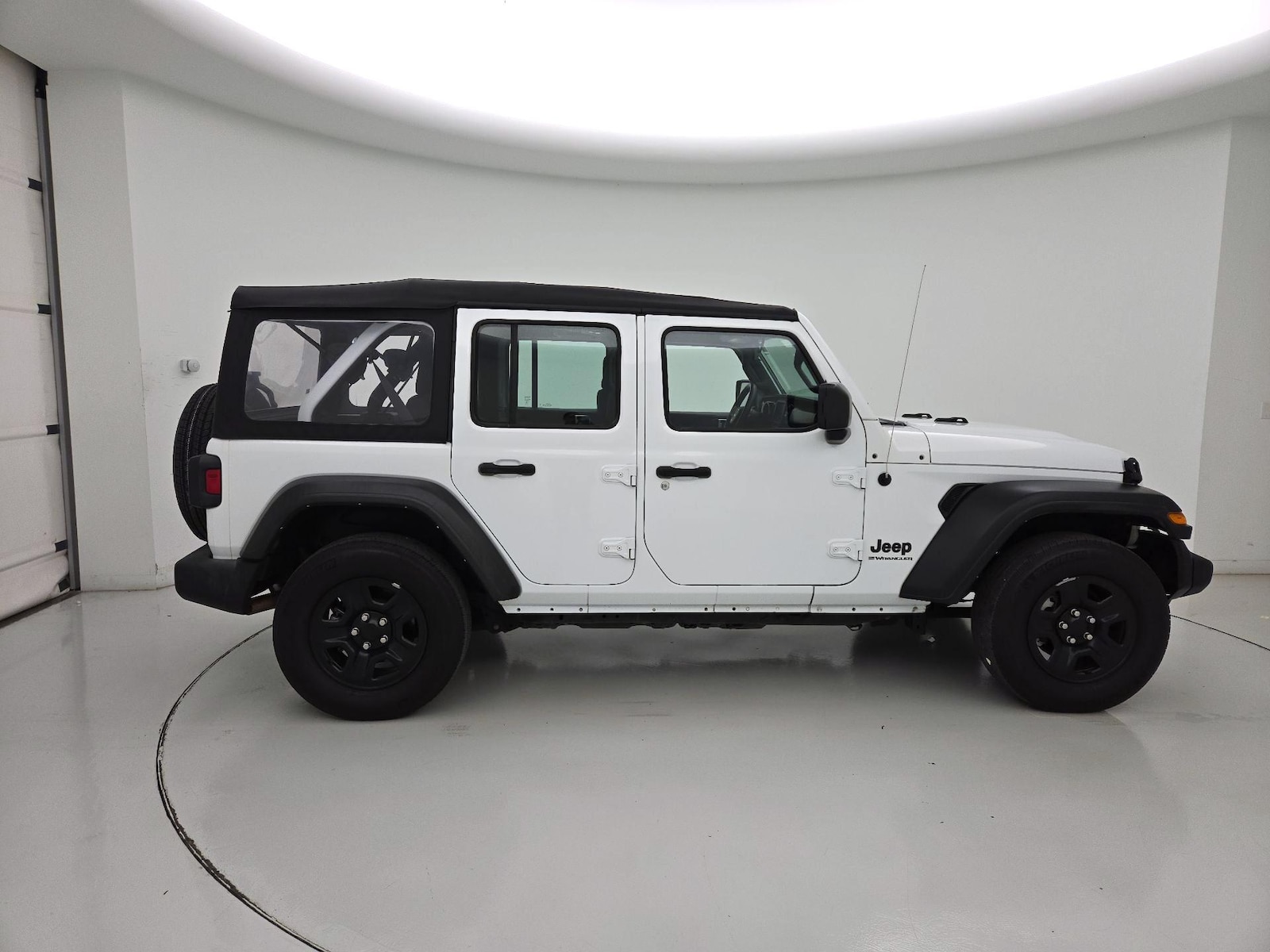 2023 Jeep Wrangler 4-Door Sport - Photo 4