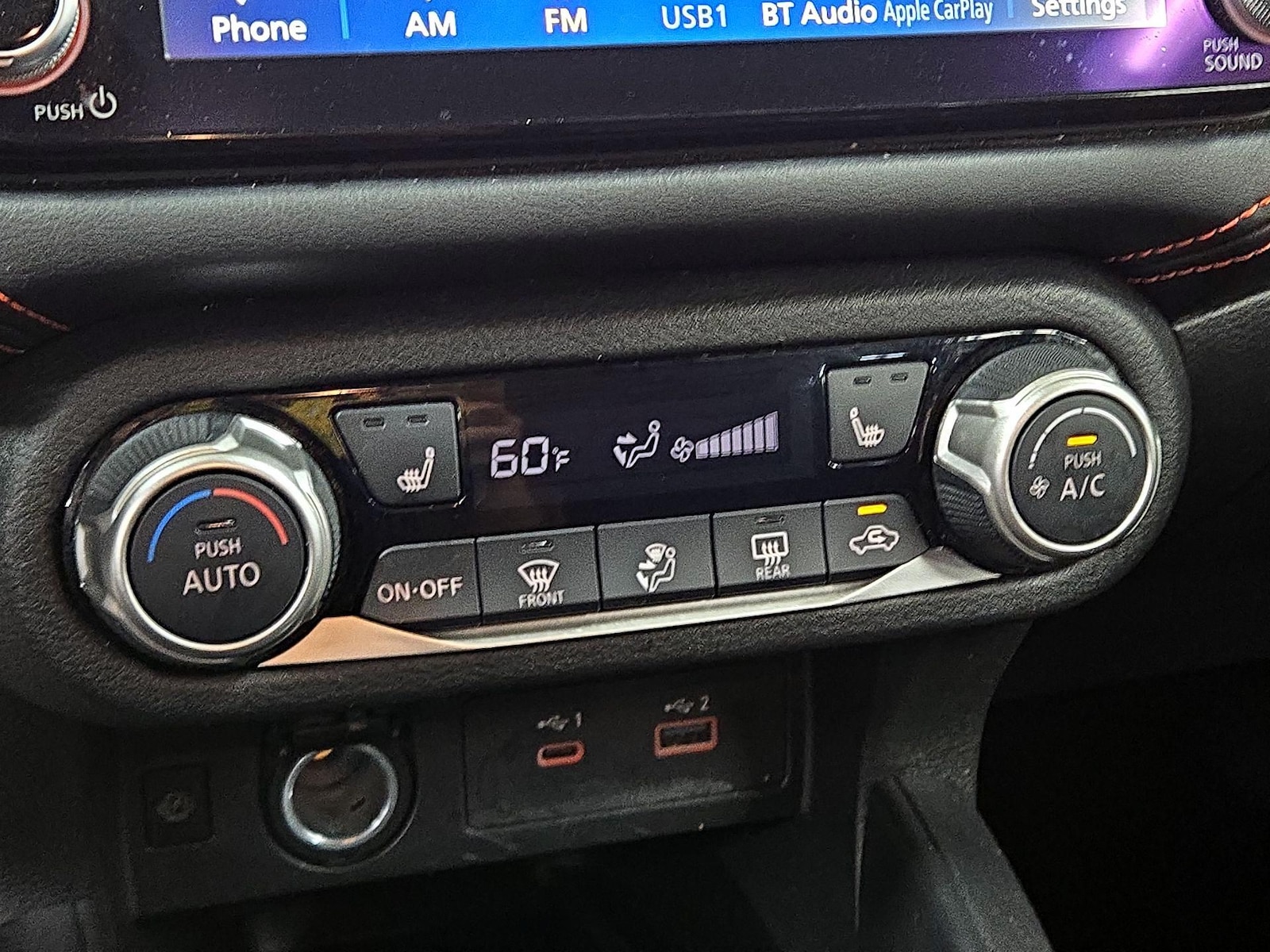 2025 Nissan Versa Sedan SR - Photo 17