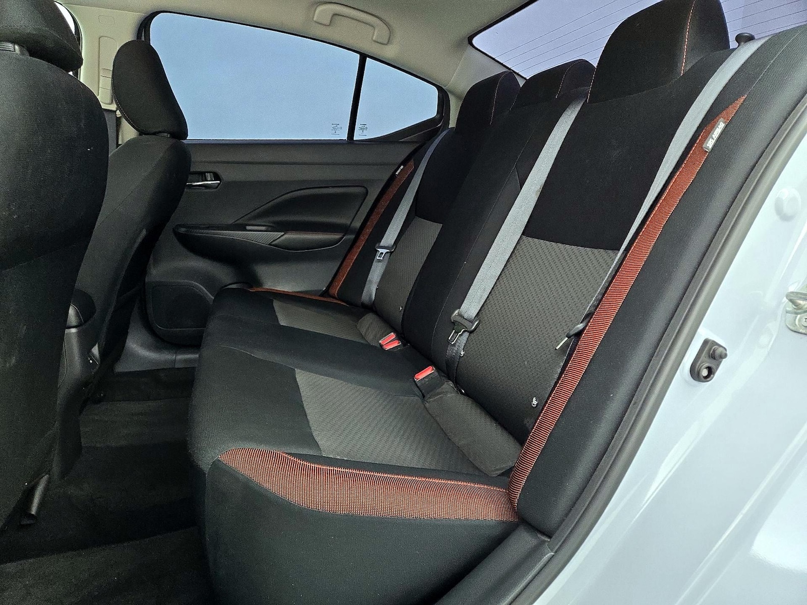 2025 Nissan Versa Sedan SR - Photo 20