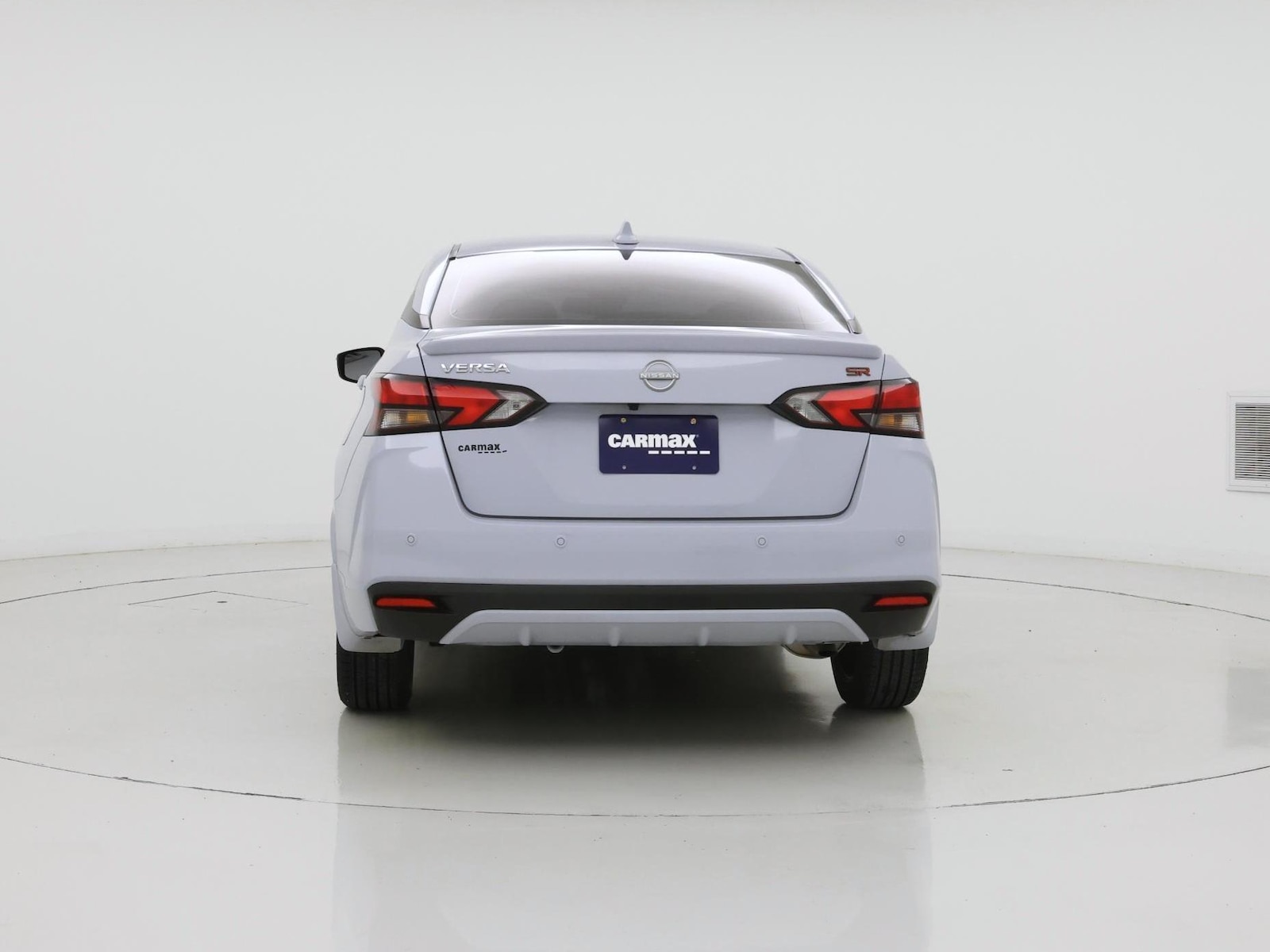 2025 Nissan Versa Sedan SR - Photo 7