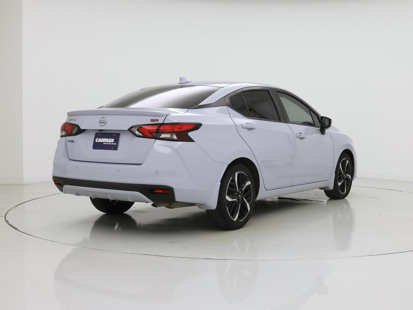 2025 Nissan Versa Sedan SR - Photo 9