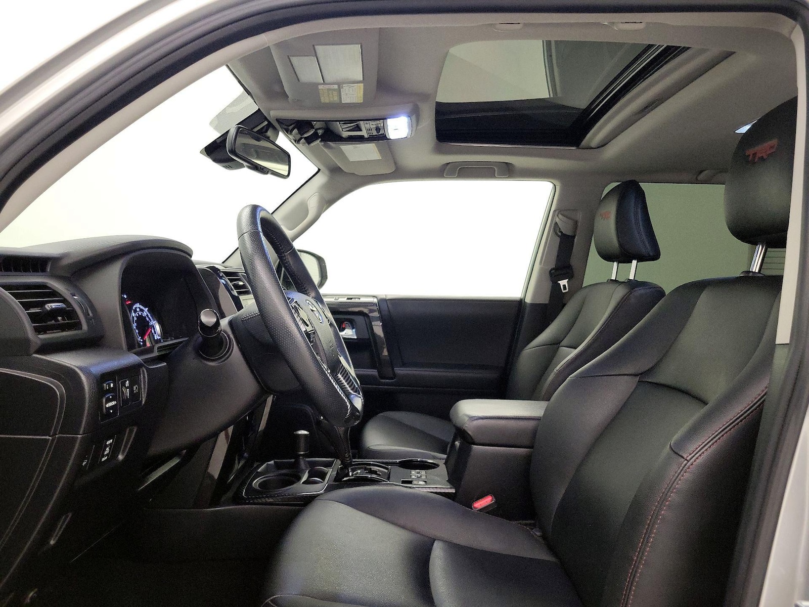 Sunroof(s) & Overhead Airbags