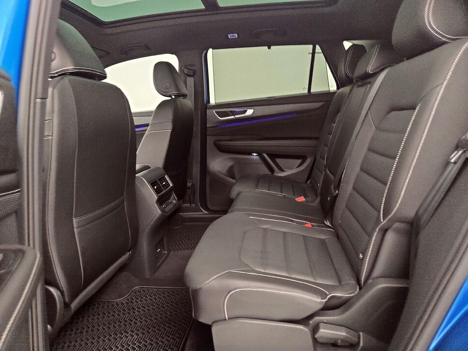 2024 Volkswagen Atlas Cross Sport SEL R-LINE - Photo 22