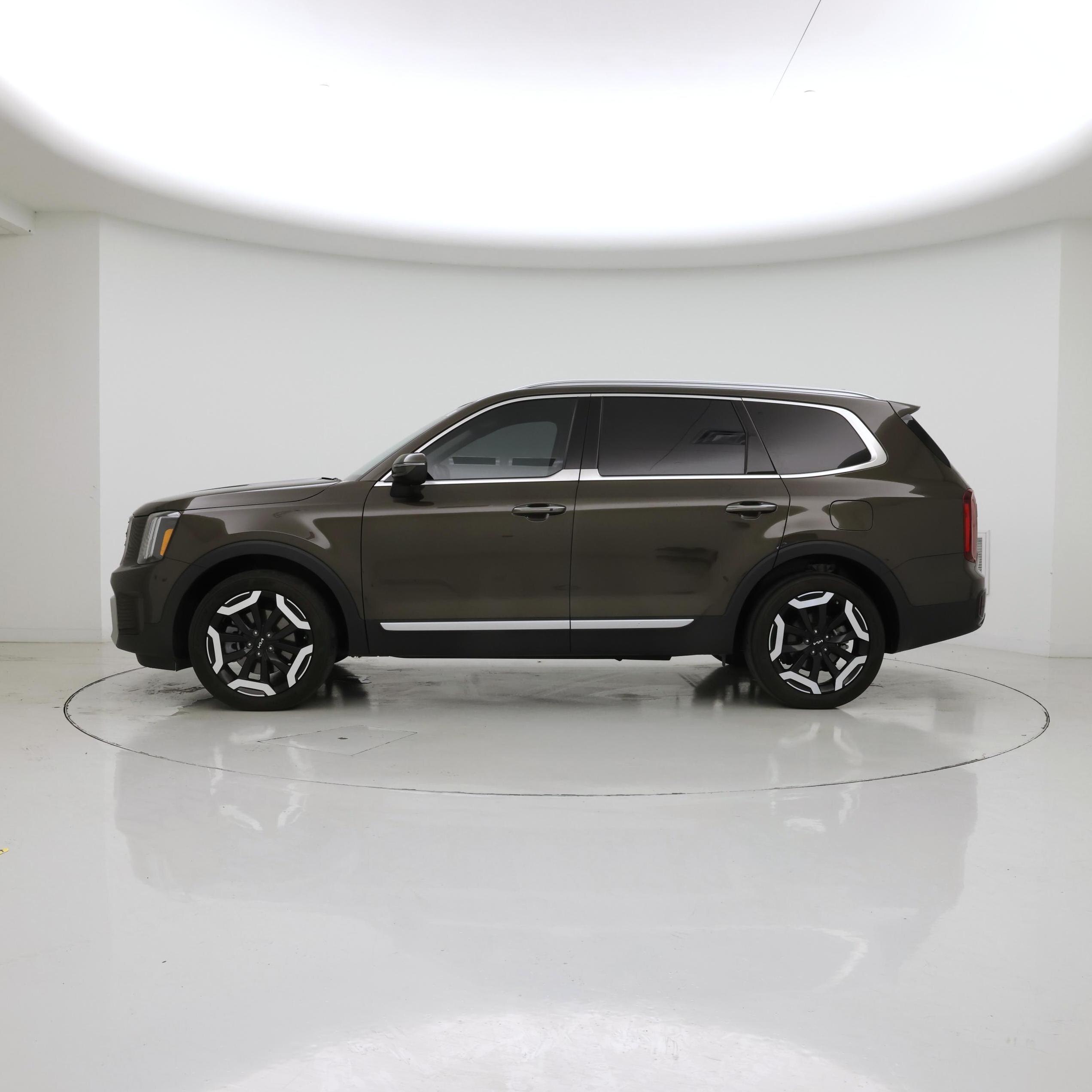Thumbnail: 2024 Kia Telluride - 3