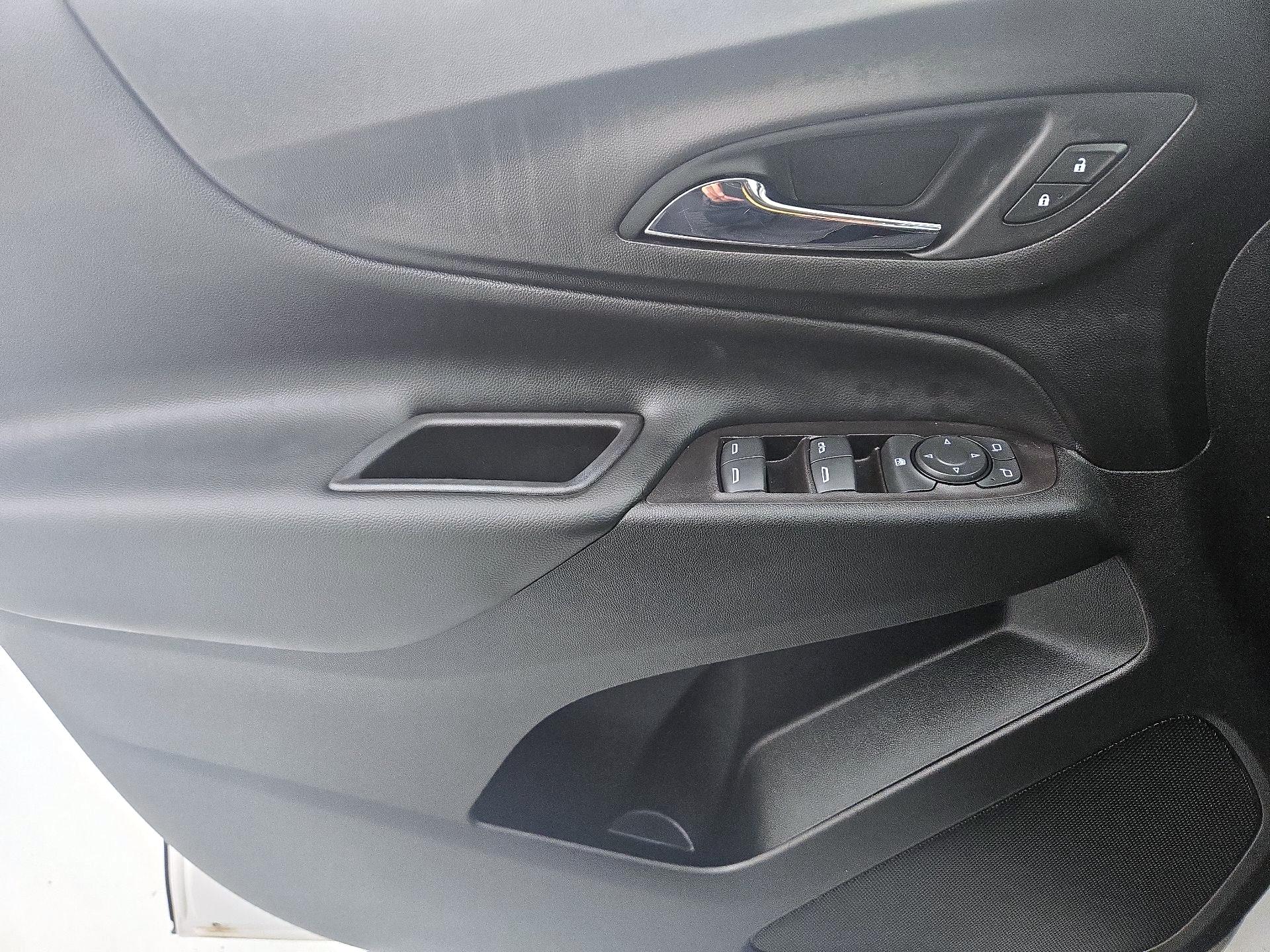 Thumbnail: 2020 Chevrolet Equinox - 12