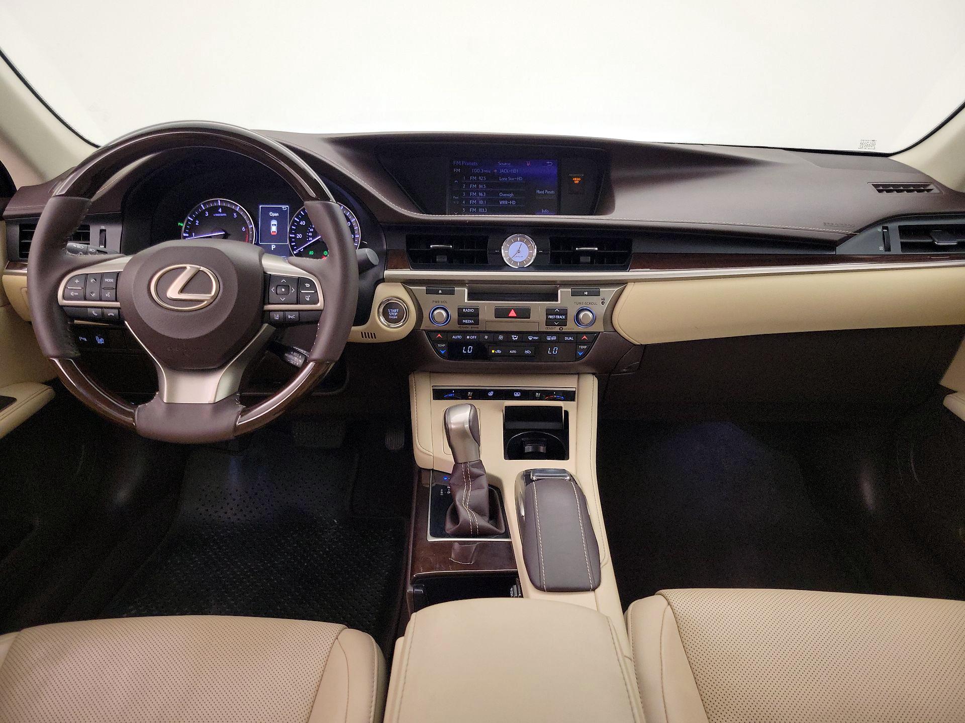 Thumbnail: 2018 Lexus ES - 9