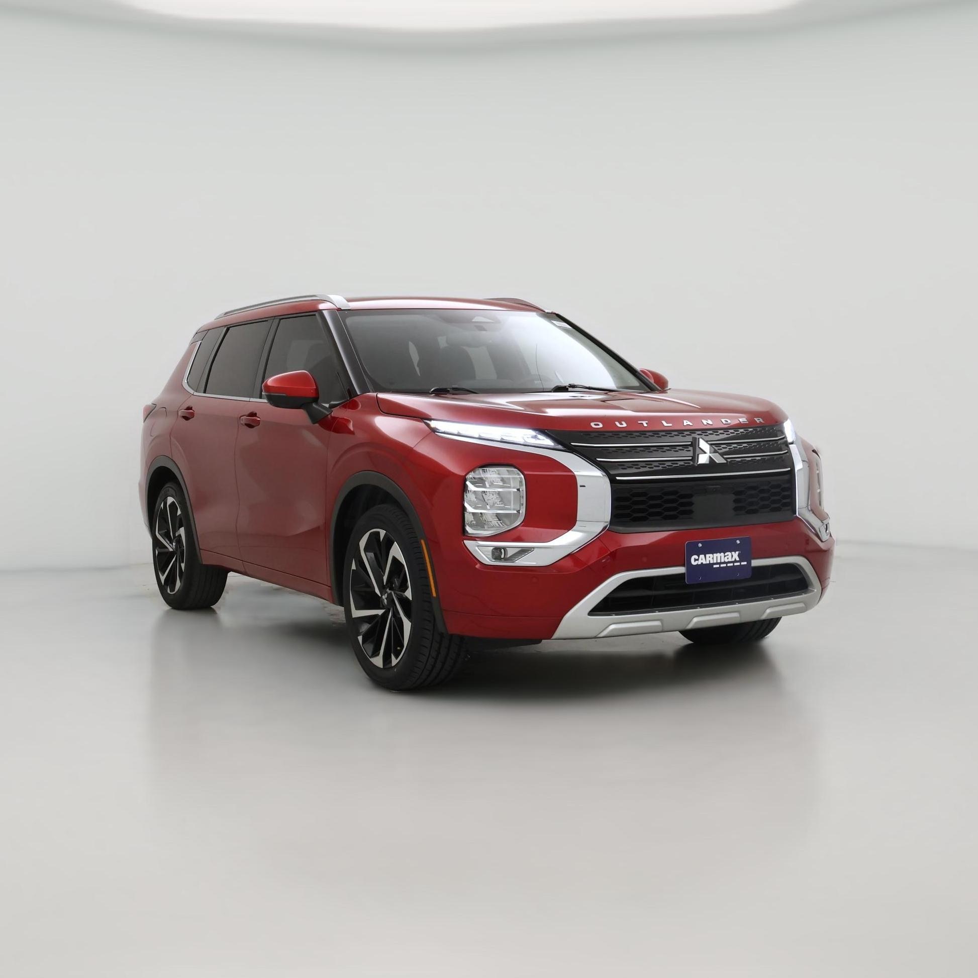 Thumbnail: 2023 Mitsubishi Outlander - 1