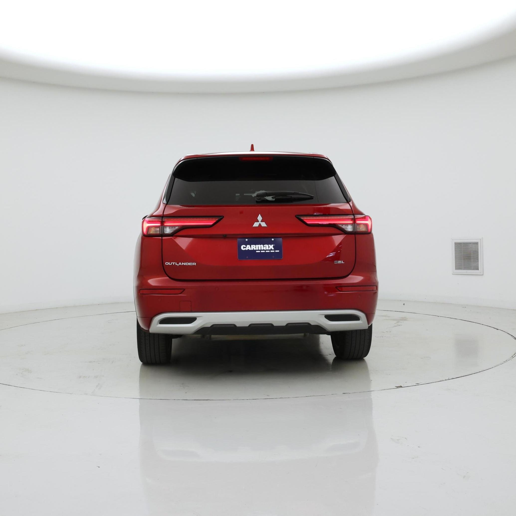 Thumbnail: 2023 Mitsubishi Outlander - 6
