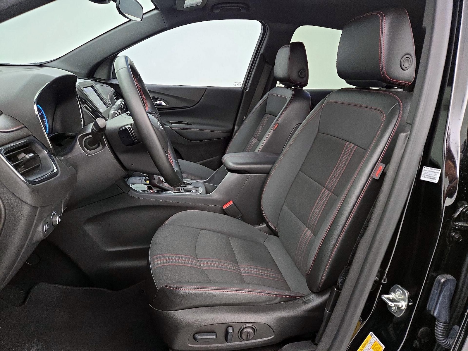 2024 Chevrolet Equinox RS - Photo 12