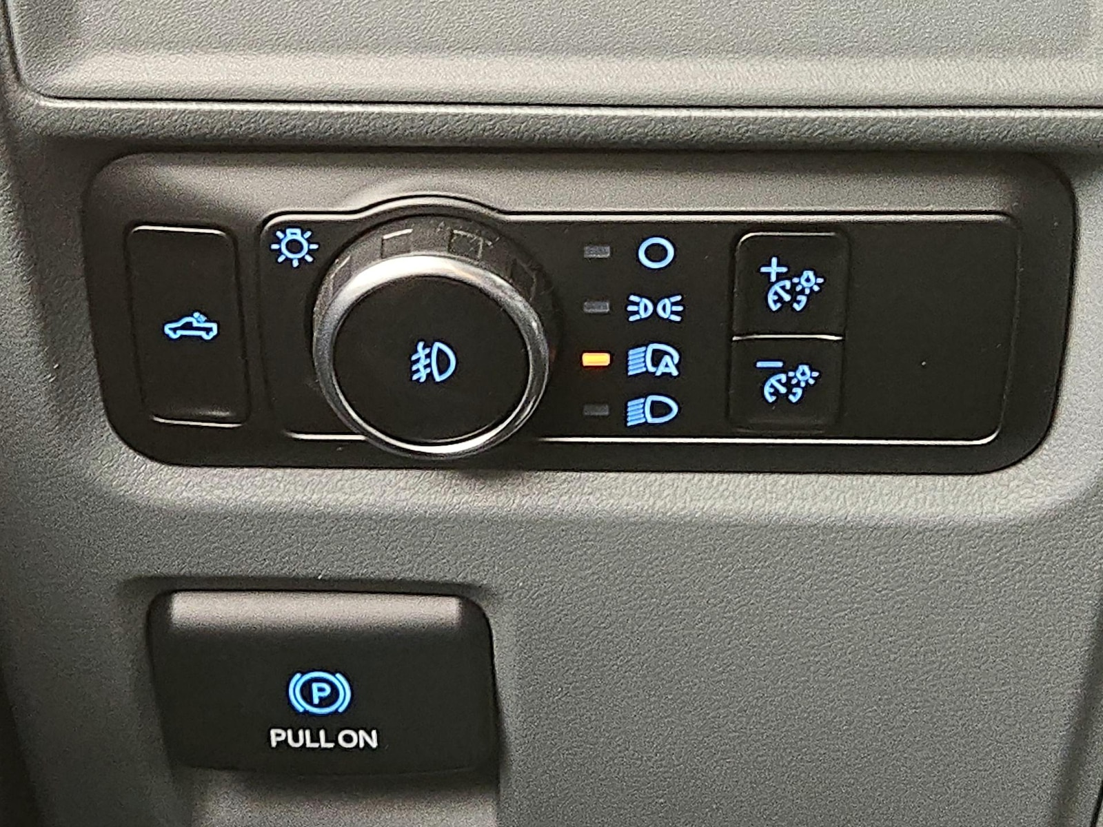 2024 Ford F-150 XLT - Photo 14