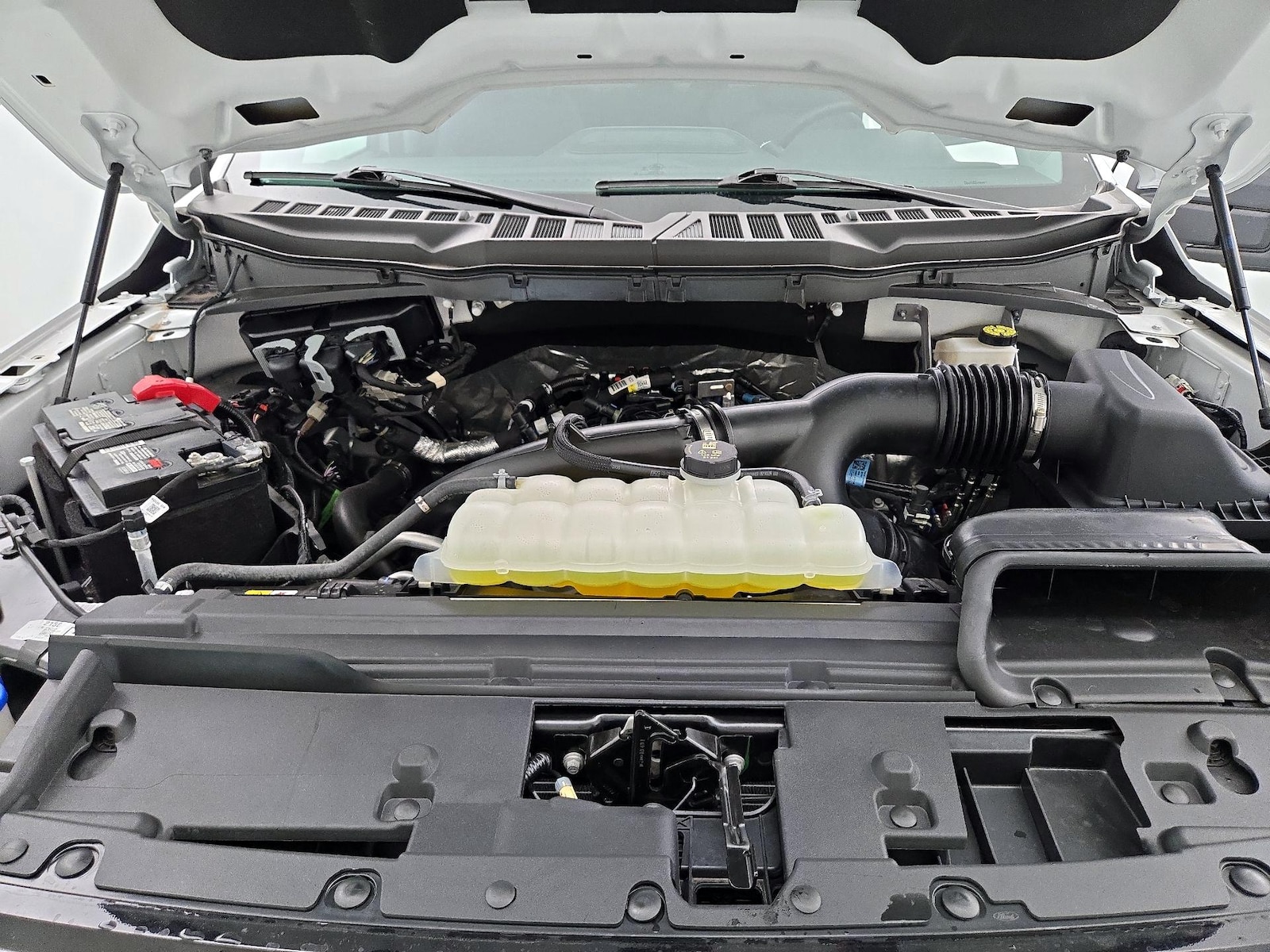 2024 Ford F-150 XLT - Photo 23