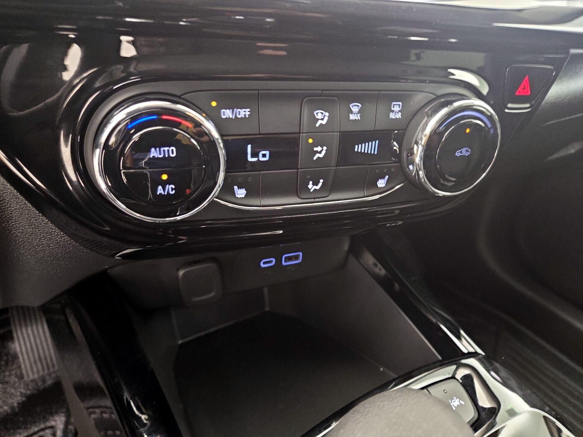 Thumbnail: 2025 Chevrolet Trax - 16