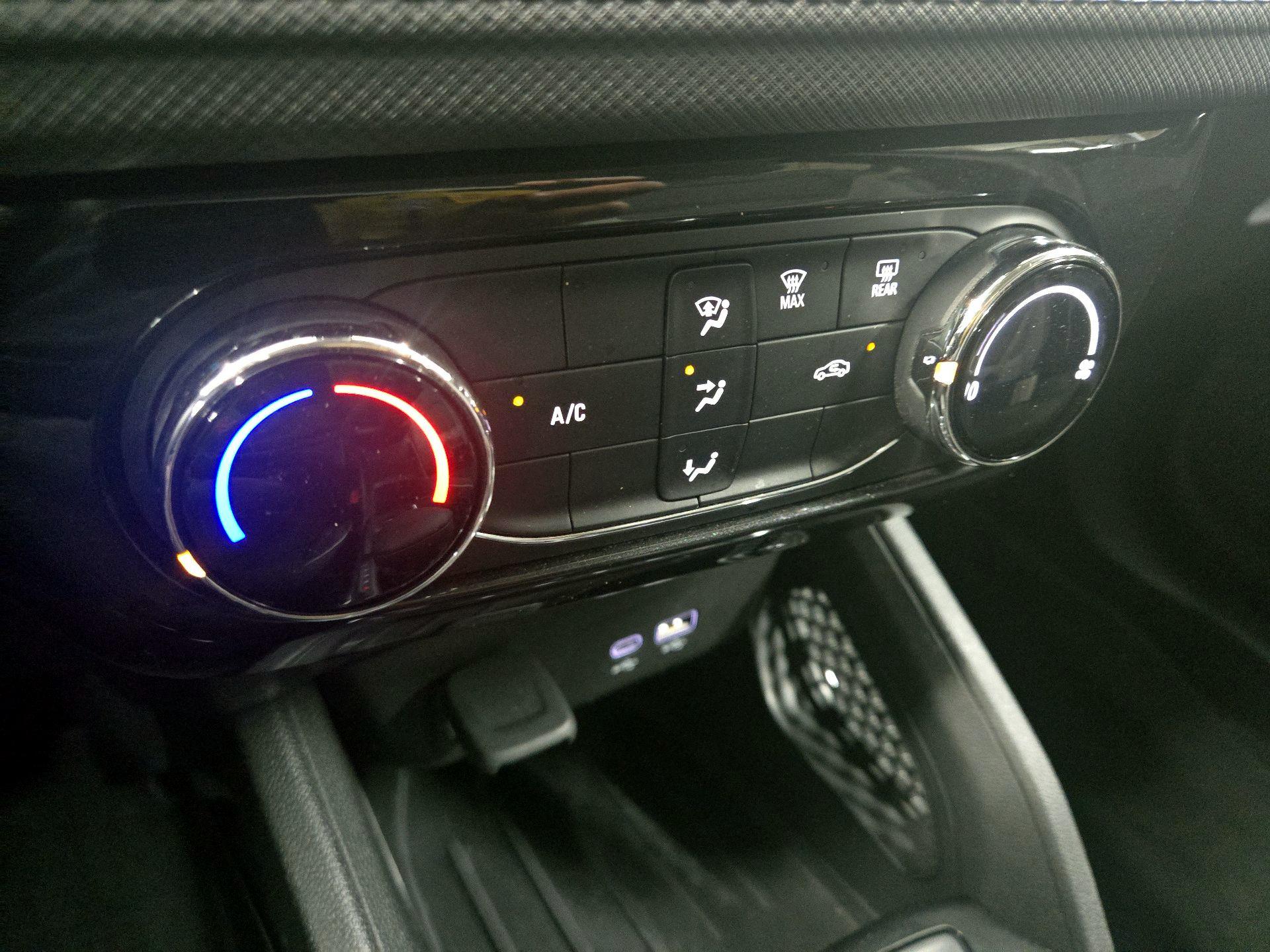 Thumbnail: 2025 Chevrolet TrailBlazer - 15