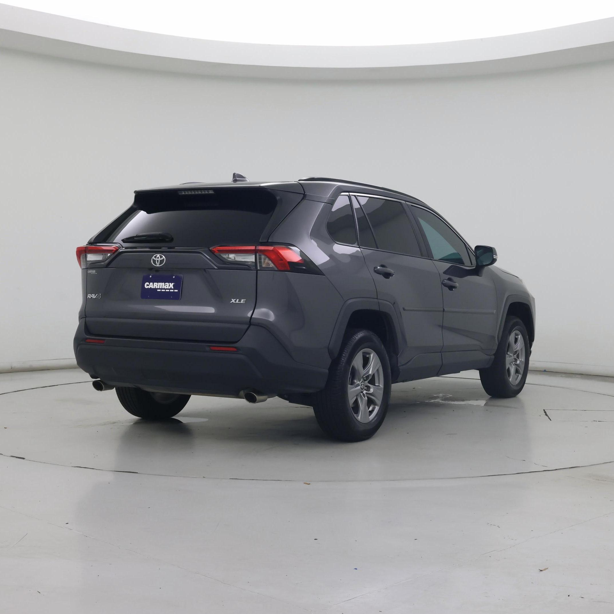 Thumbnail: 2022 Toyota RAV4 - 8