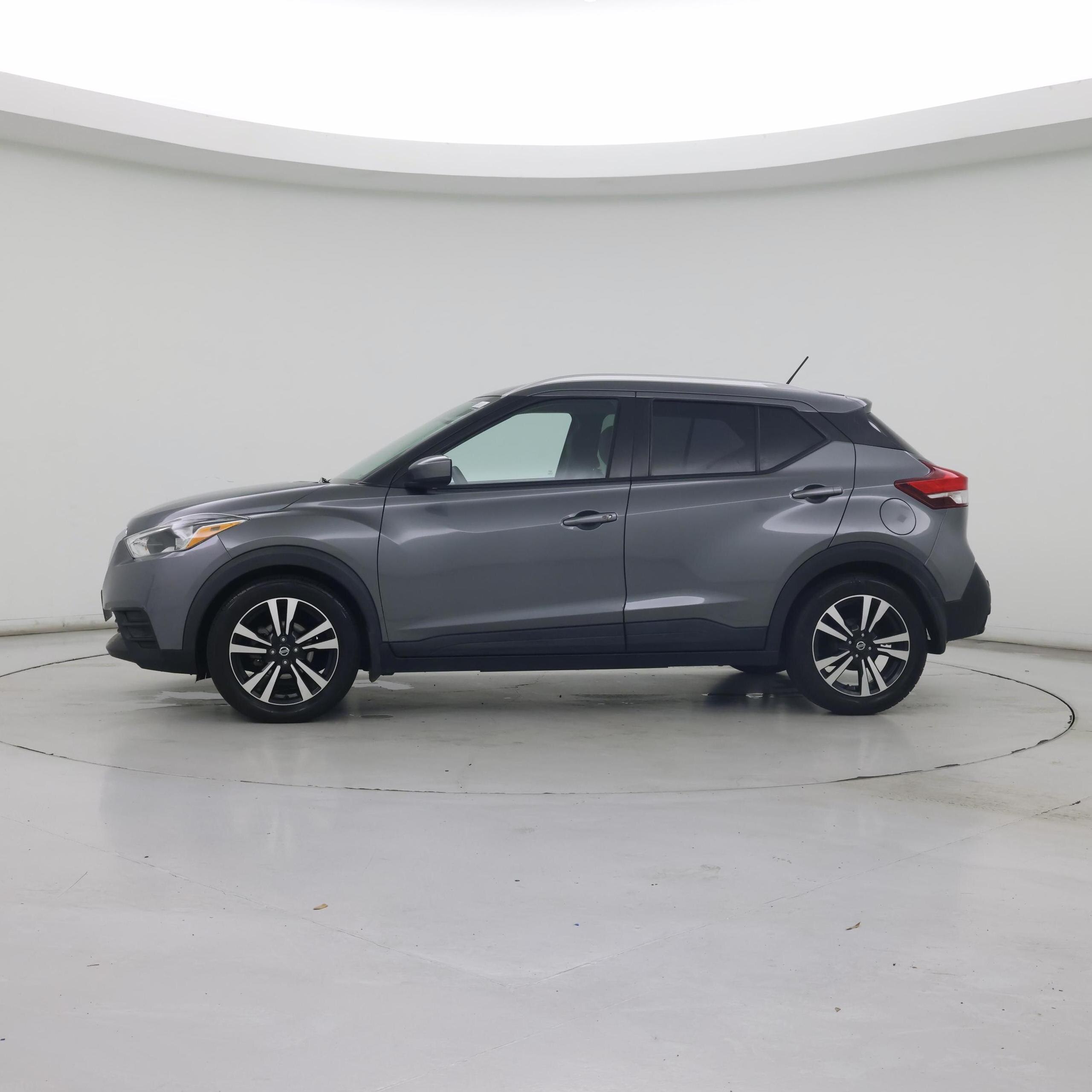 Thumbnail: 2020 Nissan Kicks - 3