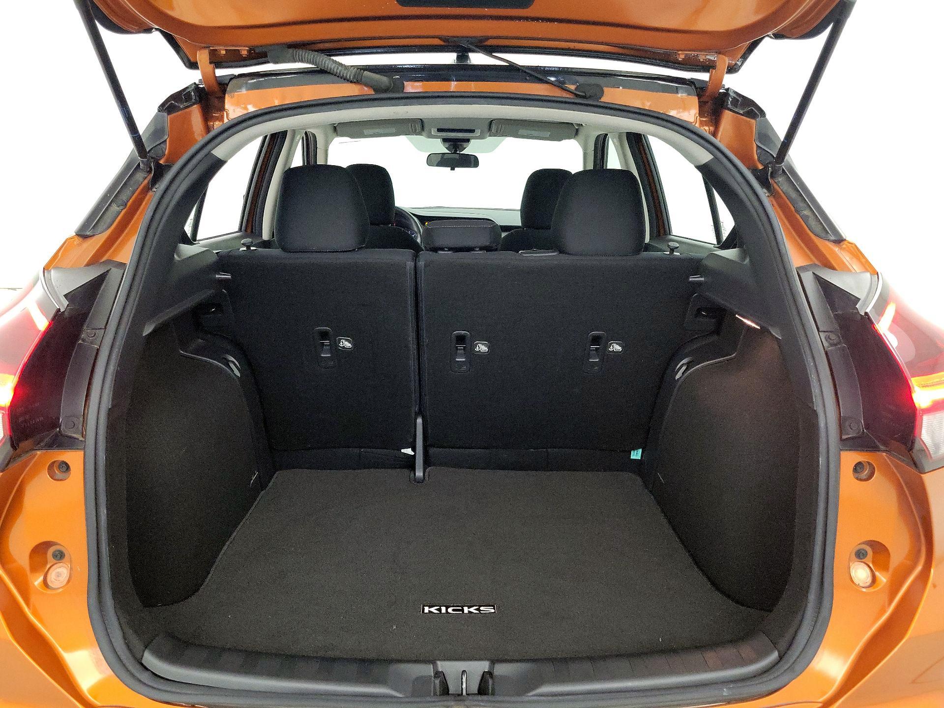 Thumbnail: 2022 Nissan Kicks - 18