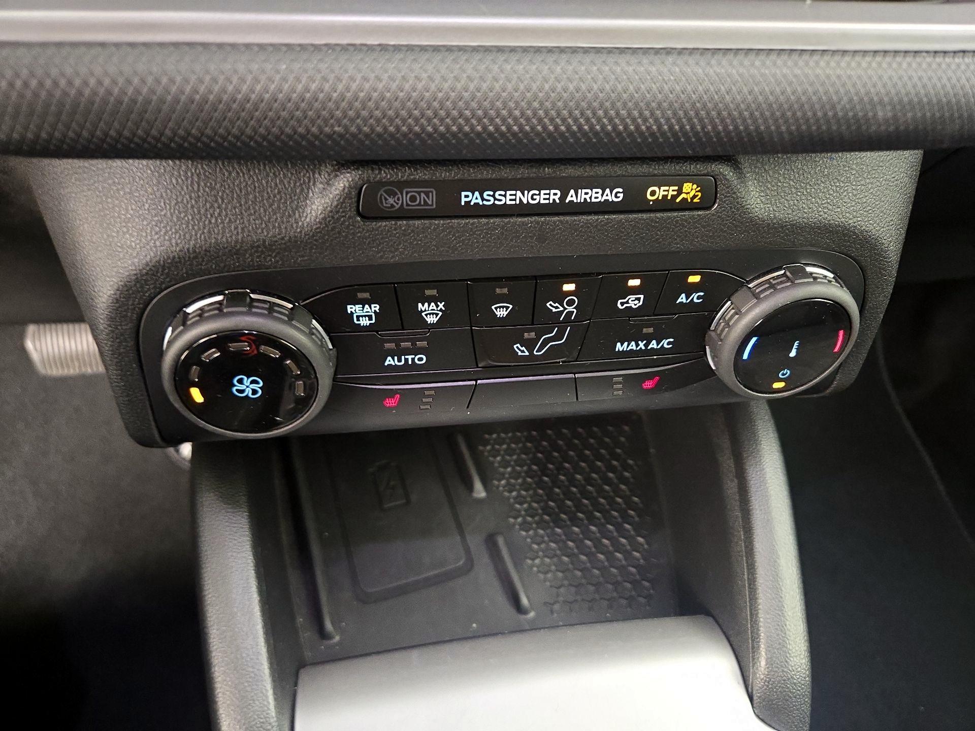 Thumbnail: 2023 Ford Bronco Sport - 14