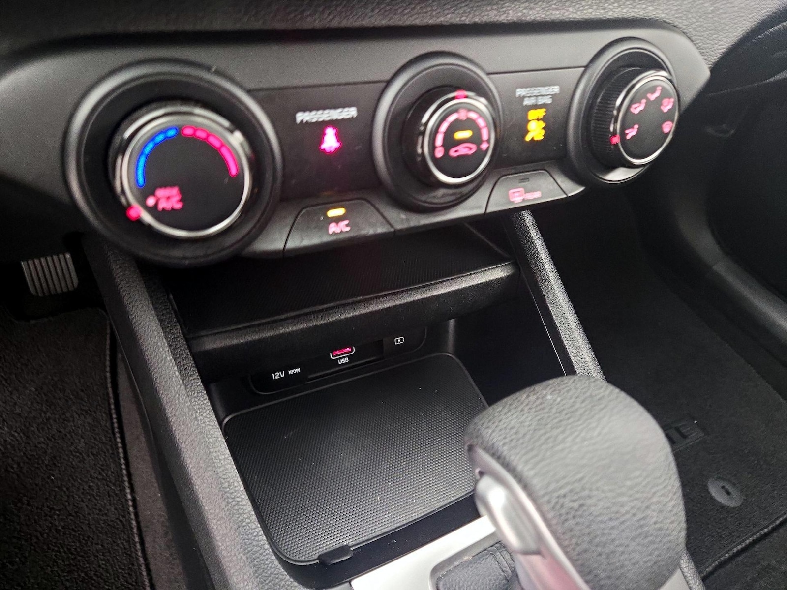 2024 Kia Forte LXS - Photo 15