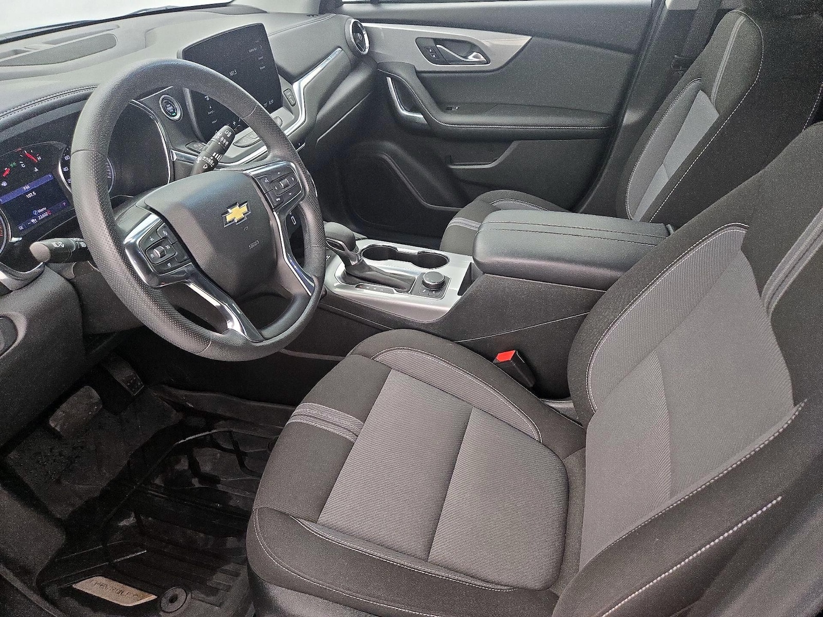 2024 Chevrolet Blazer 2LT - Photo 10