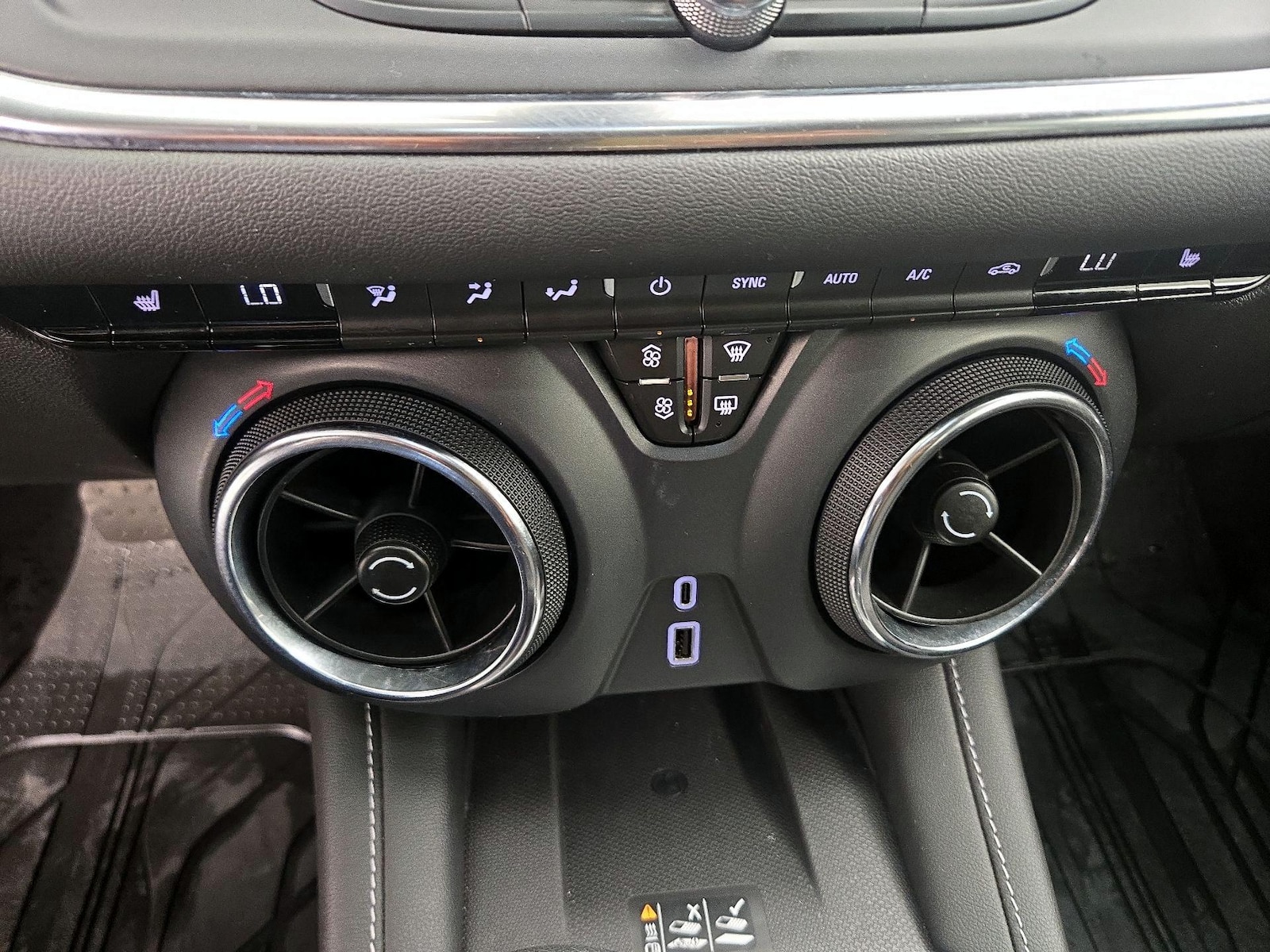 2024 Chevrolet Blazer 2LT - Photo 15