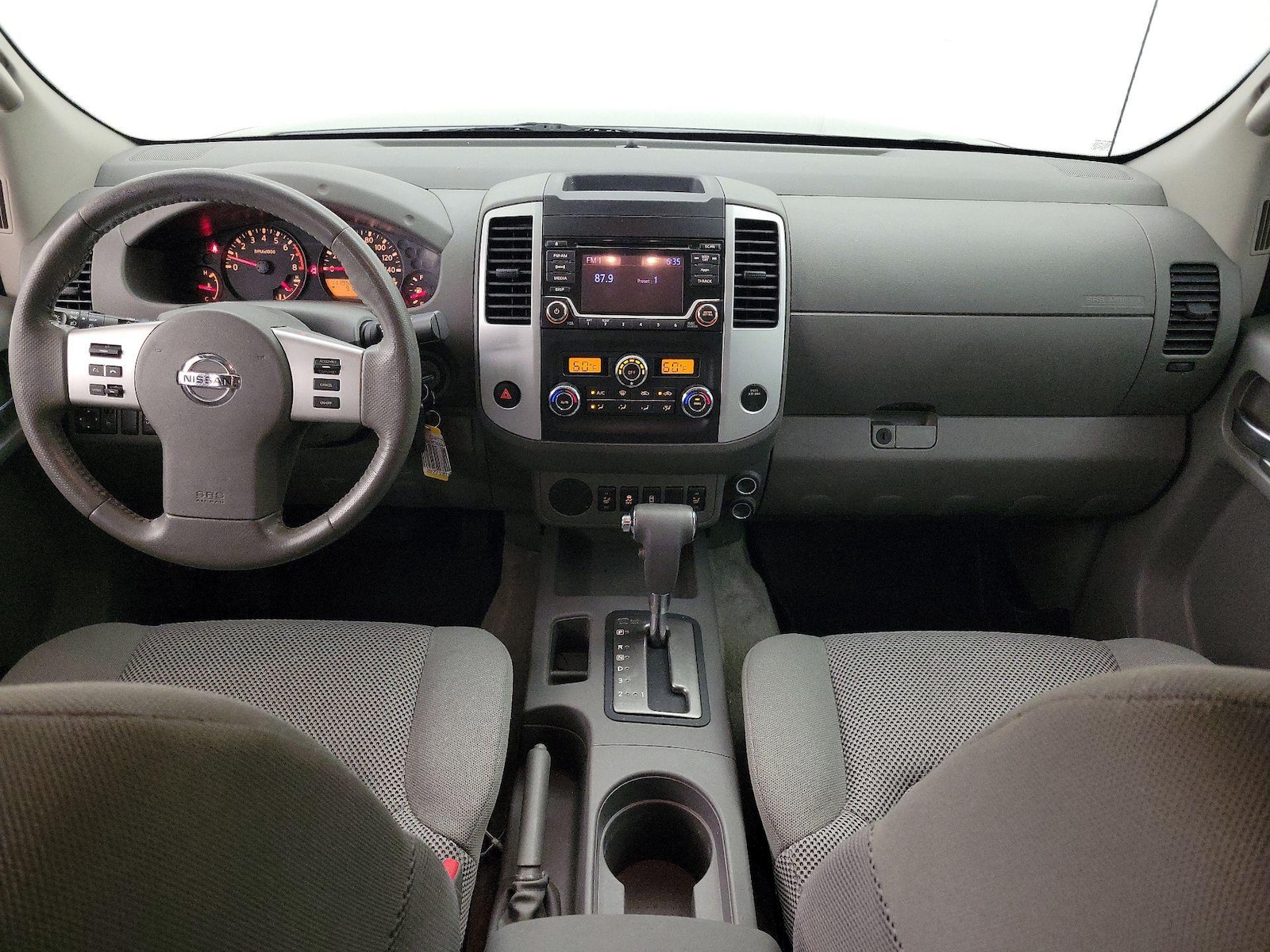 2016 Nissan Frontier SV - Photo 10