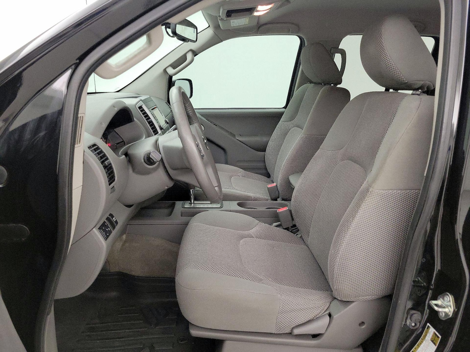2016 Nissan Frontier SV - Photo 12
