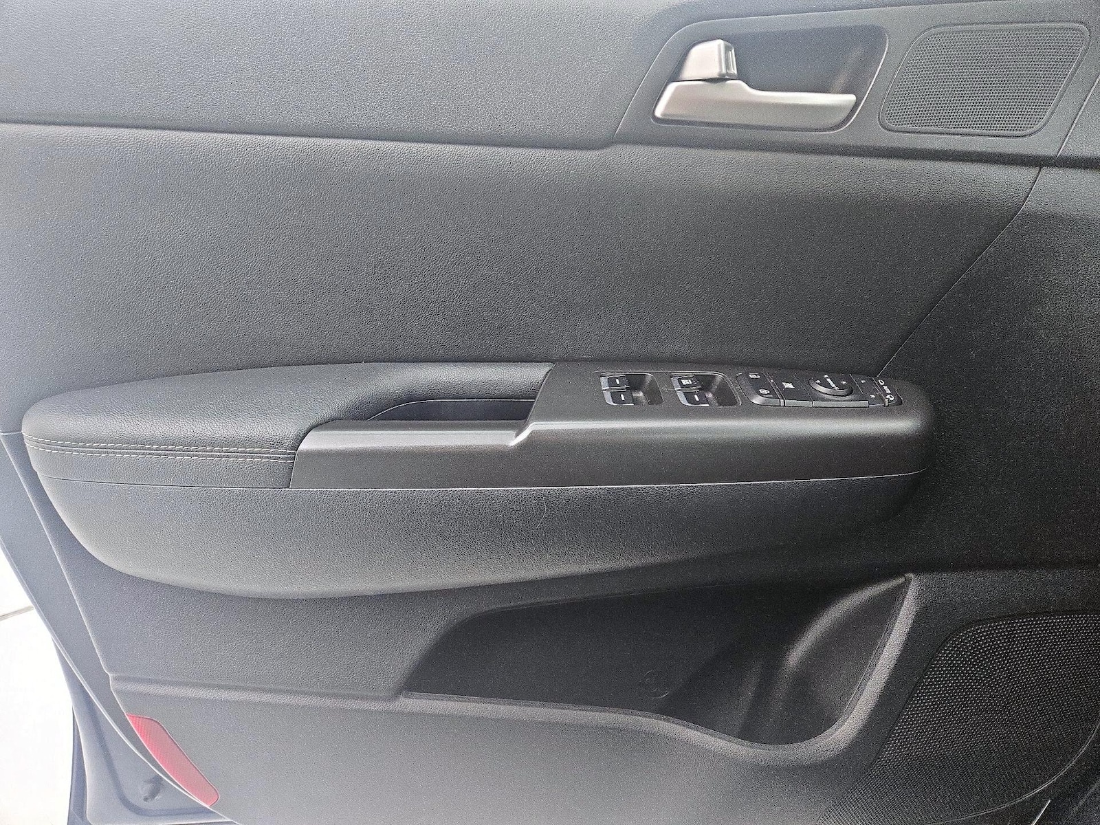 2021 Kia Sportage S - Photo 13