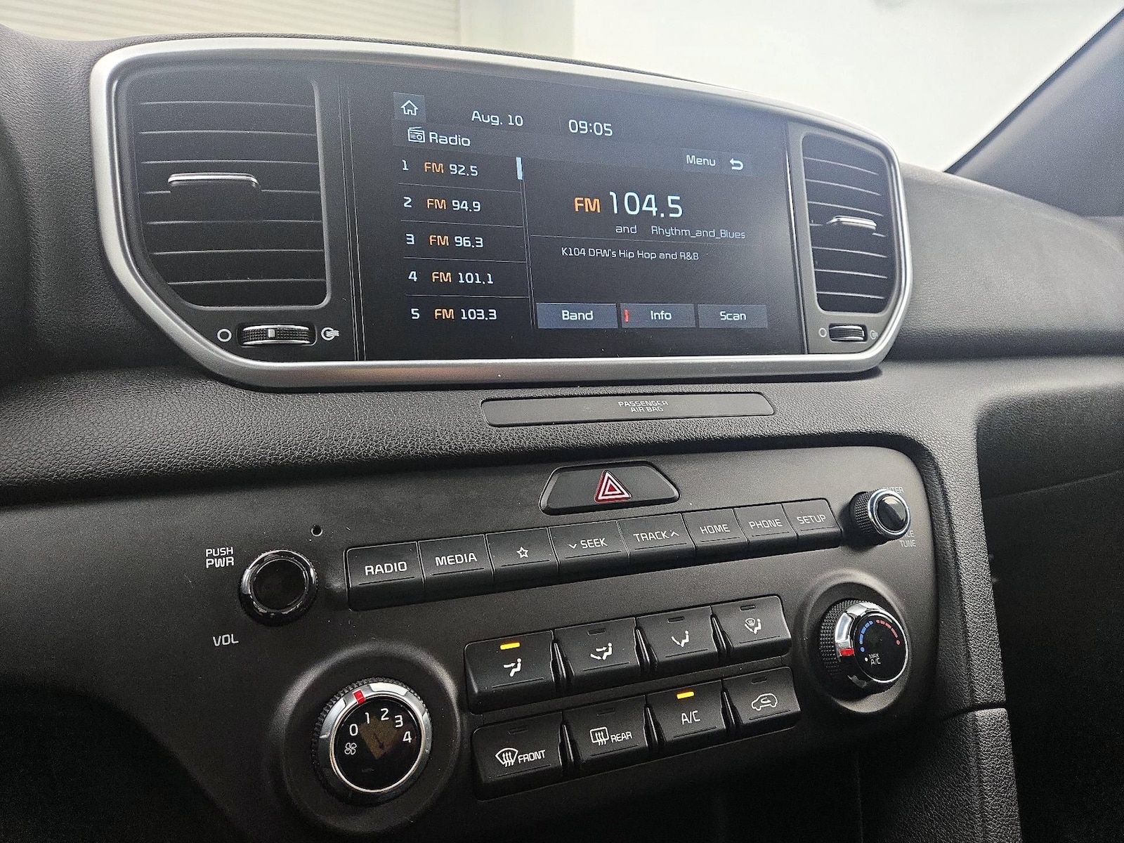 2021 Kia Sportage S - Photo 17