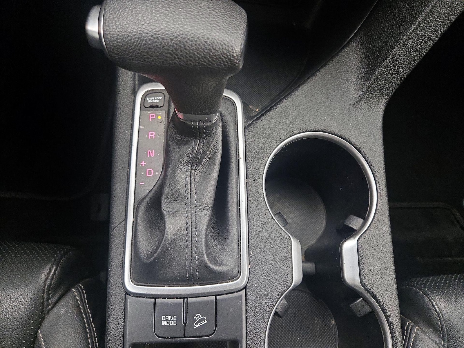 2021 Kia Sportage S - Photo 18
