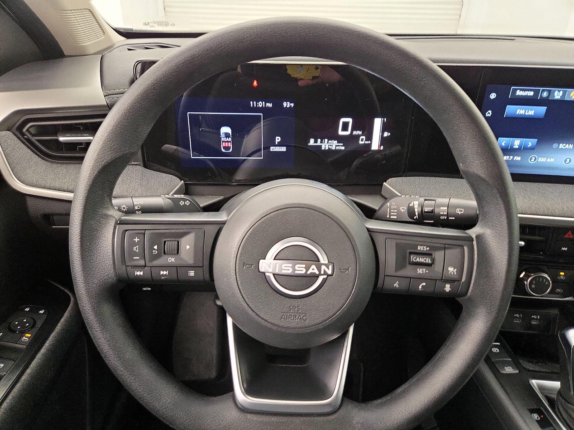 Thumbnail: 2025 Nissan Kicks - 10