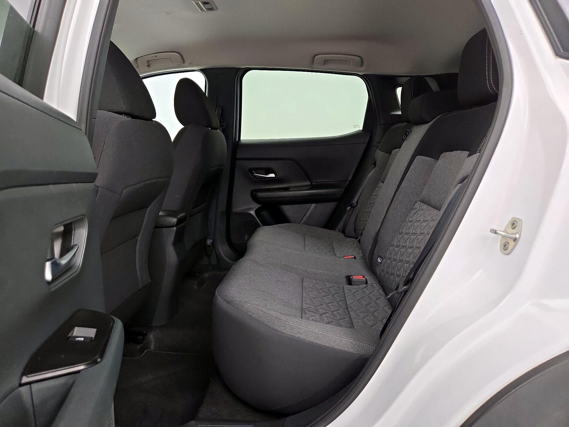 Thumbnail: 2025 Nissan Kicks - 19