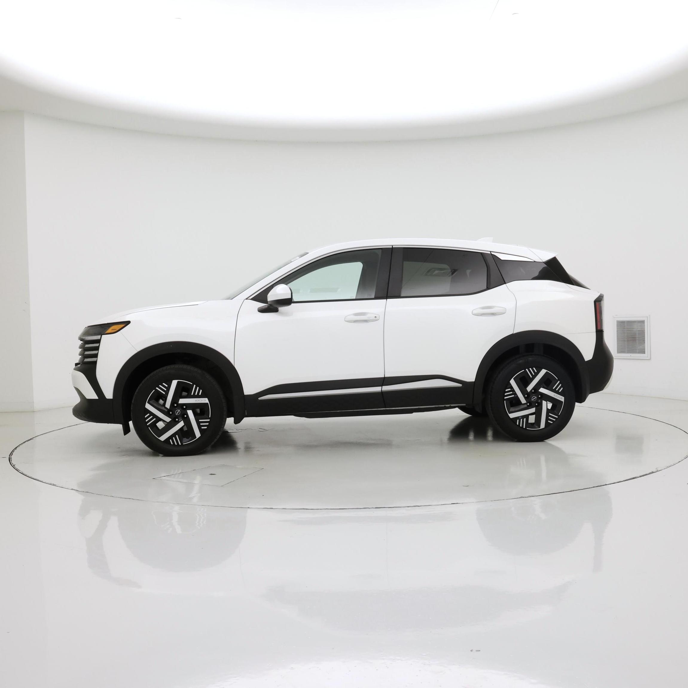 Thumbnail: 2025 Nissan Kicks - 3