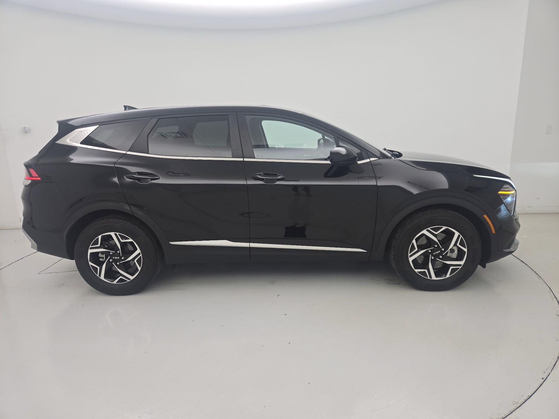 Thumbnail: 2025 Kia Sportage - 4