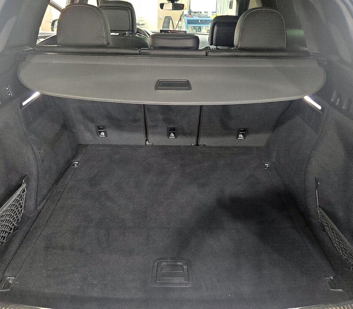 Trunk/Cargo (Seats Up)