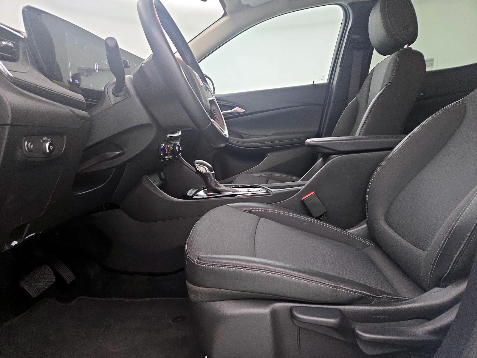 2025 Buick Encore GX Preferred - Photo 12