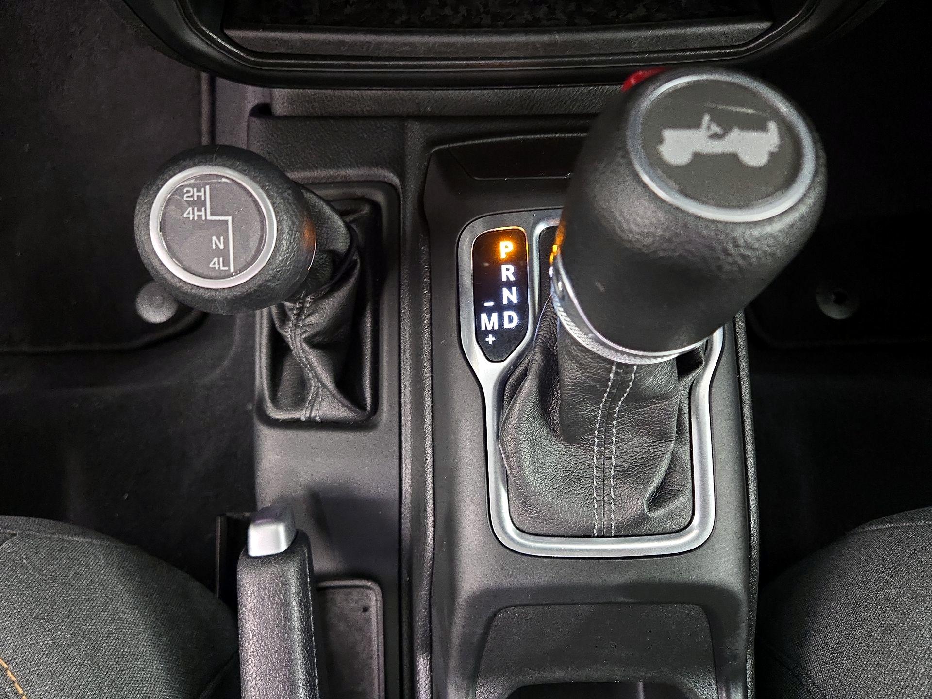 Thumbnail: 2025 Jeep Wrangler - 17