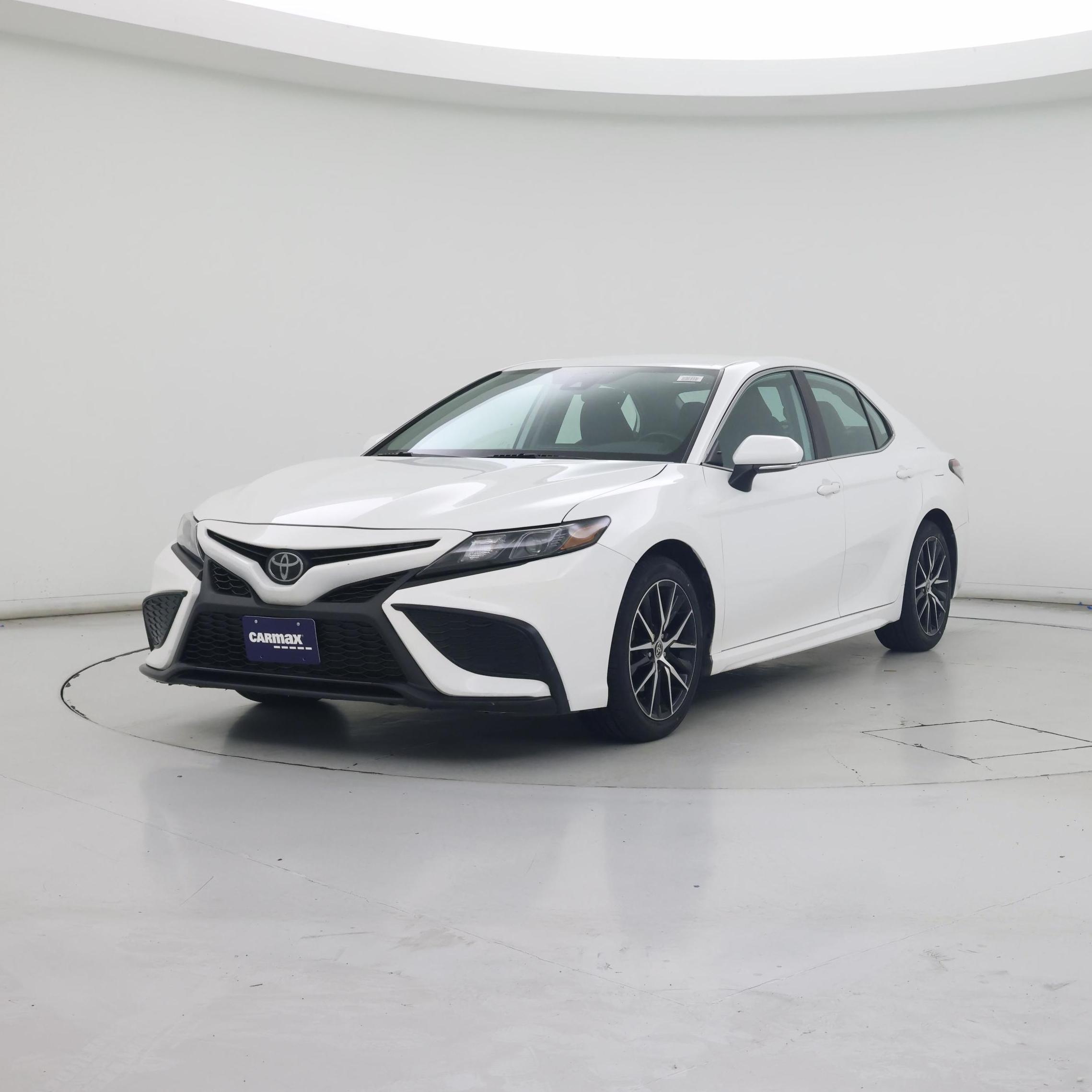 Thumbnail: 2023 Toyota Camry - 4