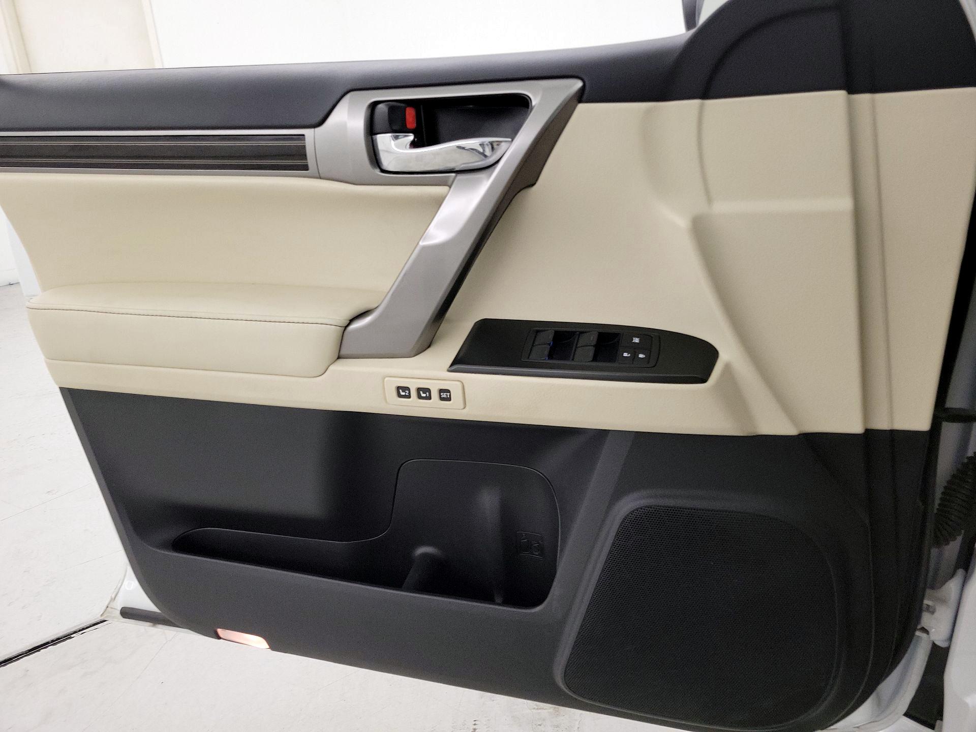 Thumbnail: 2022 Lexus GX - 12