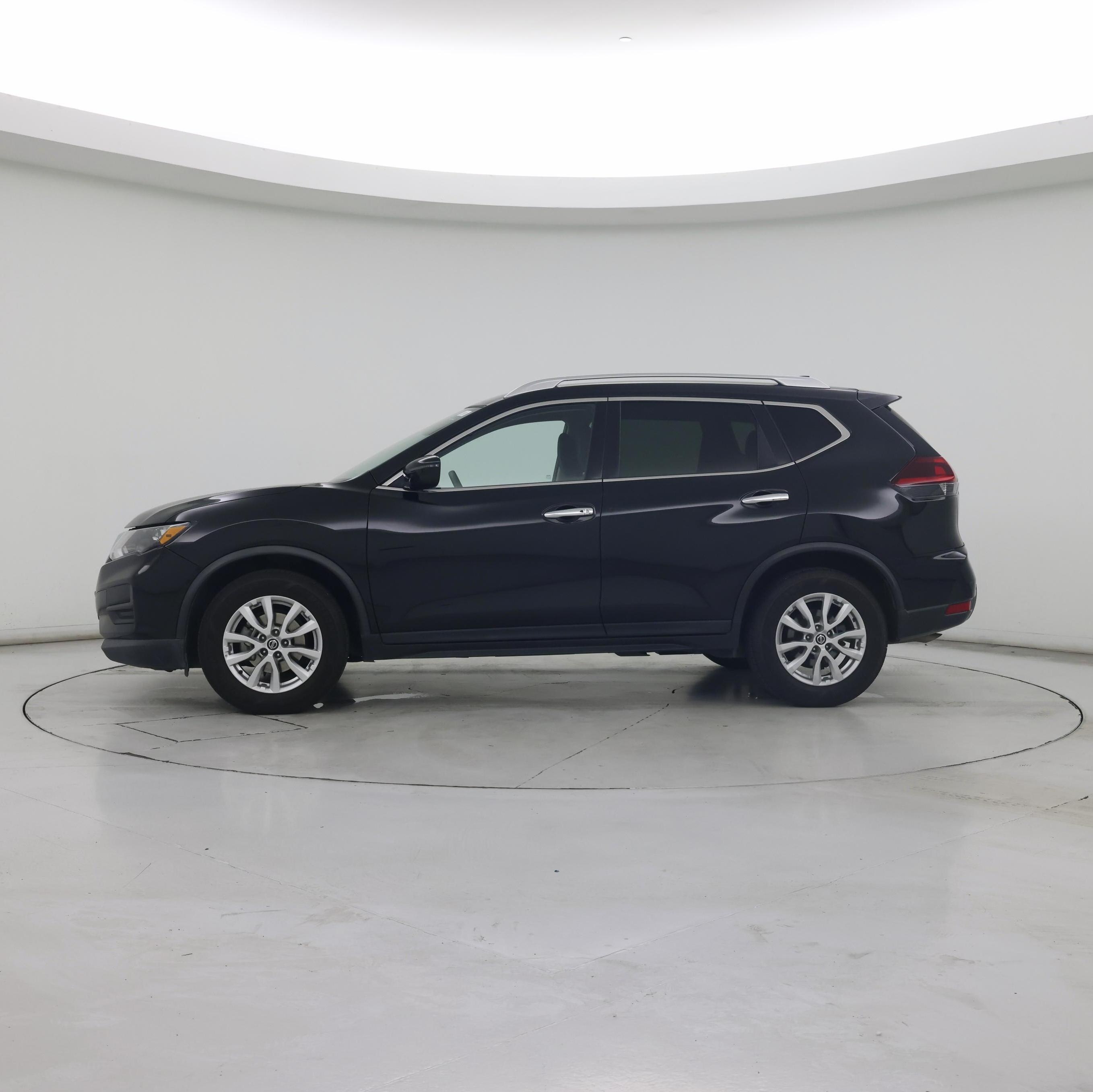 Thumbnail: 2019 Nissan Rogue - 3