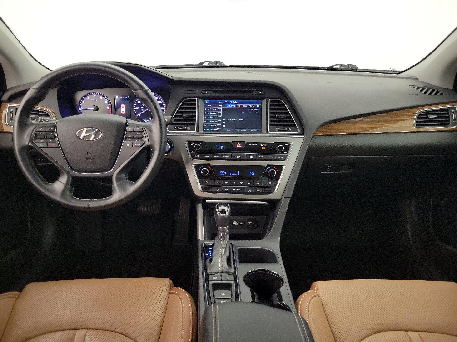 Thumbnail: 2015 Hyundai Sonata - 9