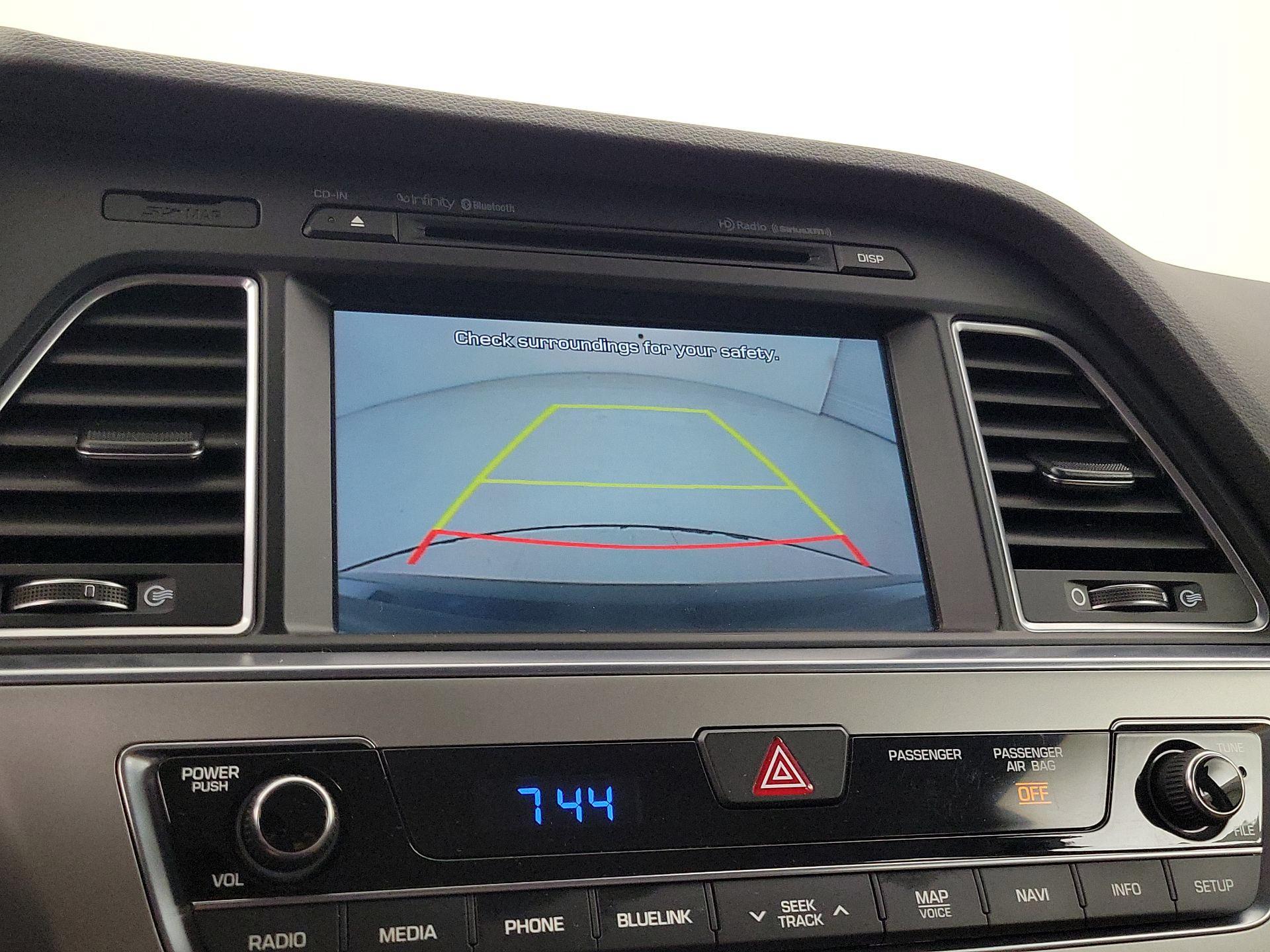 Thumbnail: 2015 Hyundai Sonata - 14