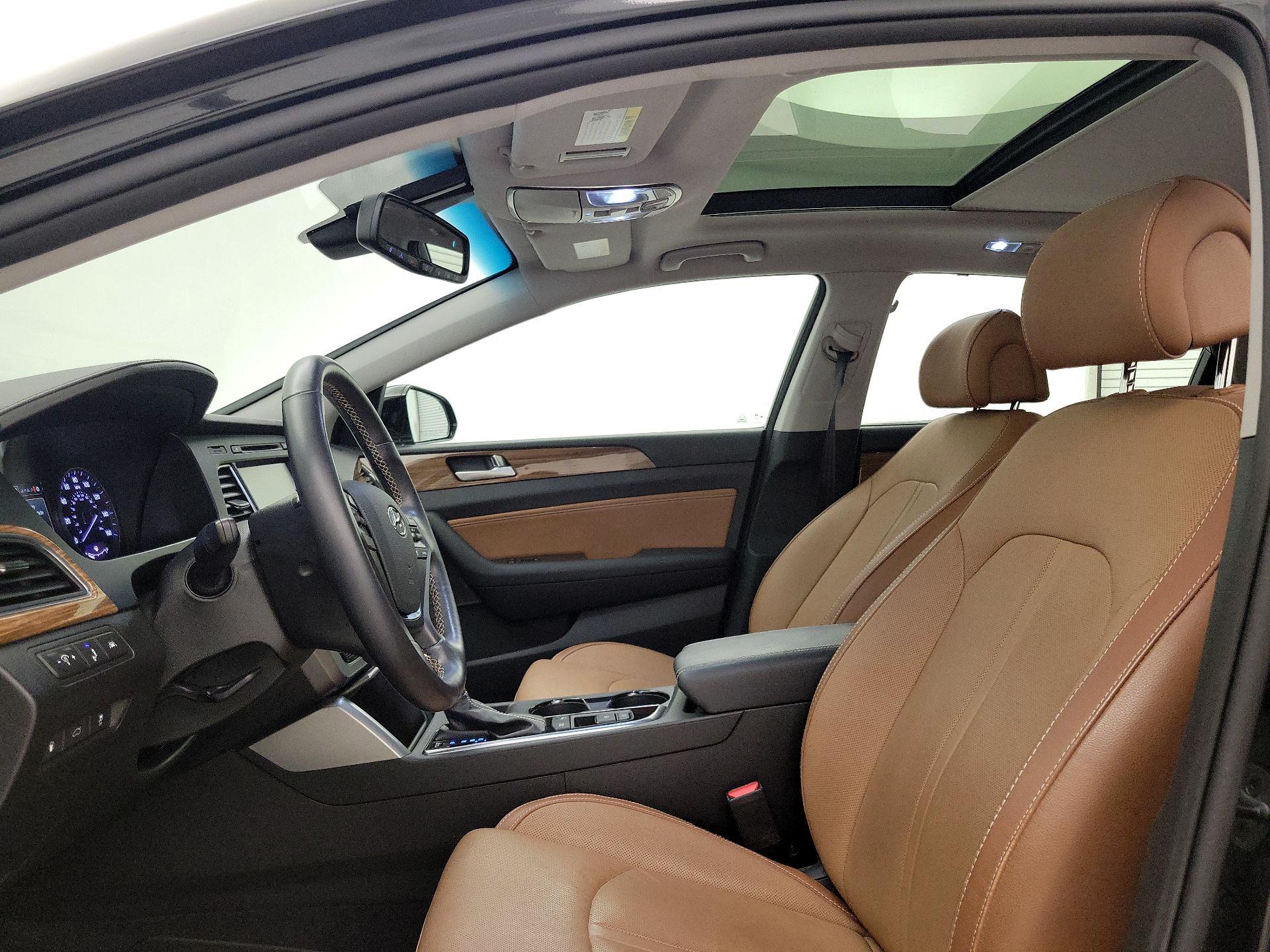 Thumbnail: 2015 Hyundai Sonata - 19