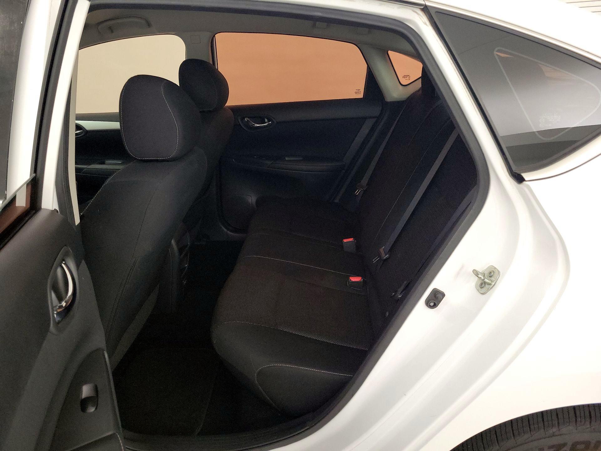 Thumbnail: 2019 Nissan Sentra - 19